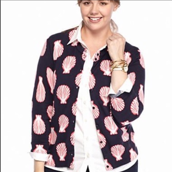 CROWN & IVY CLAM SHELL CARDIGAN